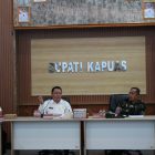 Sekda Kapuas Dr. Usis I Sangkai bersama Dandim Kapuas 1011/ KLK pimpin rapat Persiapan Panen Raya, Dukung Ketahanan Pangan Nasional, bertempat di ruang rapat Bupati Kapuas
