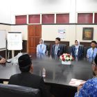 Bupati Kapuas HM Wiyatno didampingi Sekretaris Daerah Kabupaten Kapuas Usis I Sangkai menerima kunjungan silaturahmi dua pasang Calon Paskibraka Provinsi Kalimantan Tengah Tahun 2026 utusan Kabupaten Kapuas usai Upacara Hari Lahir Pancasila, Rabu (3/6/2026). Dalam kesempatan tersebut, Bupati memberikan motivasi, arahan, dan dukungan kepada para Capaska agar terus berprestasi serta menjaga nama baik daerah di tingkat provinsi maupun nasional.