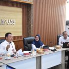 Sekretaris Daerah Kabupaten Kapuas, Usis I. Sangkai, memimpin diskusi bersama Satuan Tugas Makan Bergizi Gratis (MBG), Satuan Pelayanan Pemenuhan Gizi (SPPG), serta kegiatan observasi SPPG di Kabupaten Kapuas, di Ruang Rapat Kantor Bupati Kapuas, Rabu (10/6/2026).
