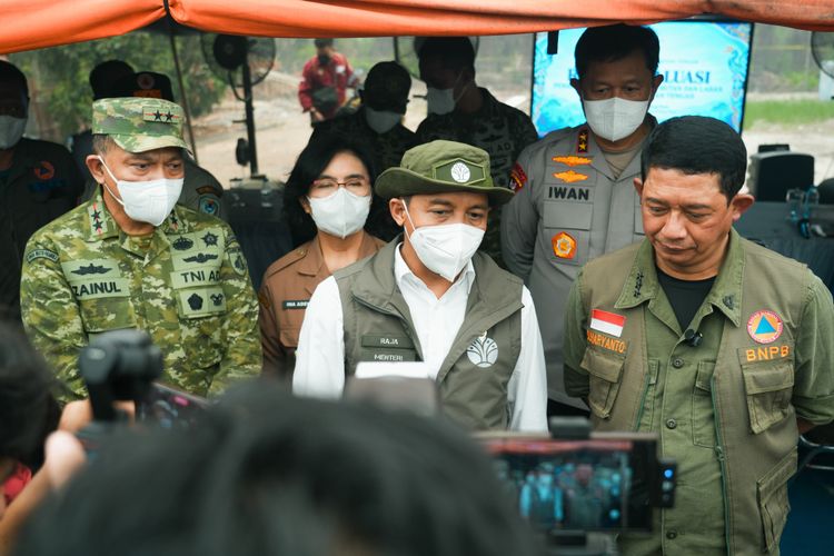 Menteri Kehutanan (Menhut) Raja Juli Antoni dalam kunjungan kerja di Kalimantan Tengah, Senin (21/9/2026). (Foto  : ist/Kemenhut RI)