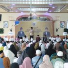 Staf Ahli Bupati Kapuas Bidang Kemasyarakatan dan SDM Budi Kurniawan membuka secara resmi kegiatan Bimbingan Manasik Haji Terintegrasi Kabupaten Kapuas Tahun 1447 H/2026 M di Majelis Ta’lim Al Madani, Jalan Cilik Riwut Kuala Kapuas, Senin (16/2/2026) pagi.