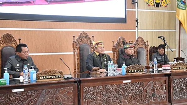 Dewan Perwakilan Rakyat Daerah (DPRD) Kabupaten Kapuas menggelar Rapat Paripurna ke-3 Masa Persidangan II Tahun Sidang 2026, Jumat (26/6/2026) pagi.