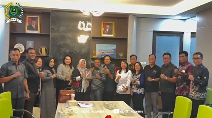 Pansus II DPRD Kabupaten Kapuas saat kaji banding ke Dinas Perumahan dan Permukiman (Perkim) Jawa Barat