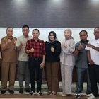 Foto bersama usai rapat Panitia Khusus (Pansus) Laporan Hasil Pemeriksaan (LHP) BPK-RI DPRD Kabupaten Kapuas, Senin (15/6/2026).