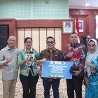 Penyerahan Program LSDP berlangsung di Gedung Idham Chalid Setdaprov Kalimantan Selatan, Rabu (2/9/2026), yang dirangkaikan dengan Kunjungan Spesifik Komisi II DPR RI di Provinsi Kalimantan Selatan.