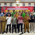 Foto bersama usai sosialisasi Perpajakan dan Administrasi Bantuan Keuangan Partai Politik, Selasa (15/9/2026) di Aula Kantor Bakesbangpol Kabupaten Kapuas.