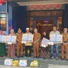 Penyerahan bantuan oleh Bupati Kapuas, HM Wiyatno untuk korban musibah kebakaran, Senin (14/9/2026). (Foto : Ist)
