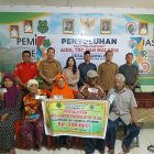 Penyaluran Bantuan Langsung Tunai Dana Desa (BLT-DD) Triwulan III Tahun Anggaran 2026 kepada lima Keluarga Penerima Manfaat (KPM) di Desa Sidomulyo, Kecamatan Tamban Catur, Selasa (06/10/2026).